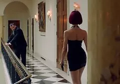 Wkładanie kończyn w cienki okrągły francuskie filmy porno za darmo tyłek dziewczyny w szklance