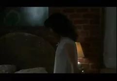 Dziewczyna bawi się filmiki o sex za darmo kutasem