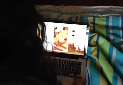 Dwie starsze Kobiety Pieprzą młodego człowieka darmowe filmy erotyczne sex