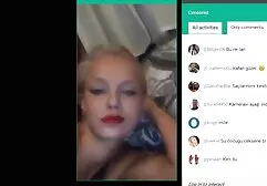 Jak blondynka naturystki darmowe filmy płaci za przejazd taksówką