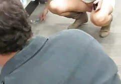 Dwie studentki dokuczają dziewczynie i organizują Seks Grupowy z nią młode darmowe filmy w lesie