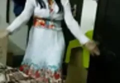 Blondynka pieprzy sex filmy za darmo nastolatki się z mężczyzną.